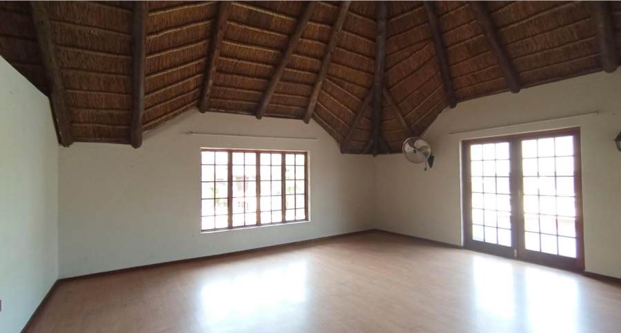 To Let 5 Bedroom Property for Rent in Melodie North West